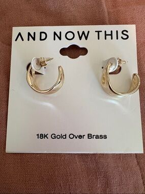 Macy’s AND NOW THIS  18K Gold Plated Hoop Earring NWT